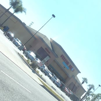 Fatima's Grill - If you see this then turn right into the parking park - Mediterranean Near Me - Downey, California