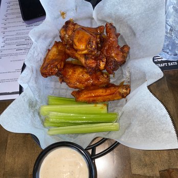 Full On Craft Eats & Drinks - Mambo wings - Sandwiches Near Me - Annapolis, Maryland