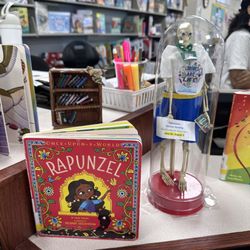 Mercer County Library - Hightstown Branch - What's inside? Marvelous books with friendly staff.