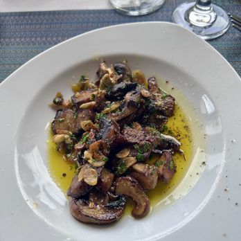 Elk Cove Inn & Spa - Wine Bars Near Me - Elk, California Elk Cove Inn & Spa - Wine Bars Near Me - Elk, California
