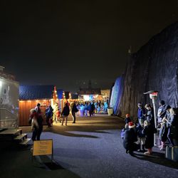 Blackstone Valley Polar Express - Pre board shops, bathrooms, photo op's and heaters