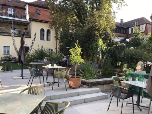 Green Spirit Hotel by null