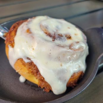 Bar Mezzana - Cinnamon Bun - Italian Near Me - Boston, Massachusetts