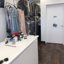 B & B Tailor Shop & Shoe Repair