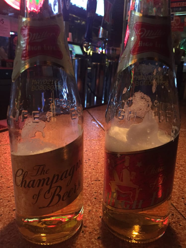 BRONCO LOUNGE CLOSED 4025 Maple St, Dearborn, Michigan Lounges