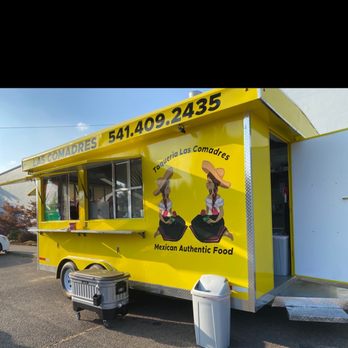 Taqueria Las Comadres - Parking lot of Rife's - Food Trucks Near Me - Lebanon, Oregon Taqueria Las Comadres - Parking lot of Rife's - Food Trucks Near Me - Lebanon, Oregon