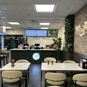 La Pinoz - Dining area.. so chic and modern. Love the green and gold :) - Pizza Near Me - Iselin, New Jersey La Pinoz - Dining area.. so chic and modern. Love the green and gold :) - Pizza Near Me - Iselin, New Jersey