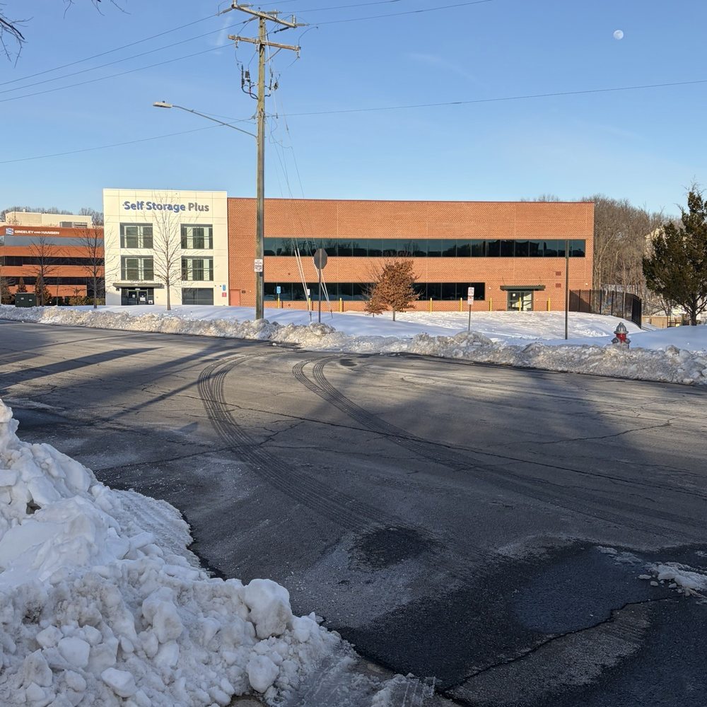 Self Storage Plus - I know......not the best picture ! - Self Storage Near Me - Alexandria, Virginia