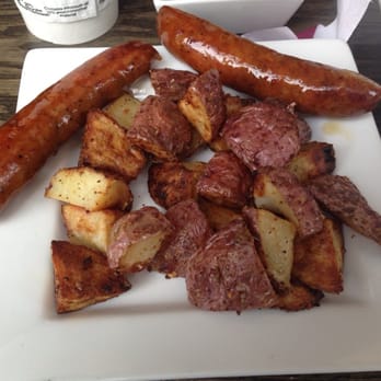 Little Branch Cafe - apple maple chicken sausage and home fried red potatoes - Breakfast & Brunch Near Me - Chicago, Illinois Little Branch Cafe - apple maple chicken sausage and home fried red potatoes - Breakfast & Brunch Near Me - Chicago, Illinois