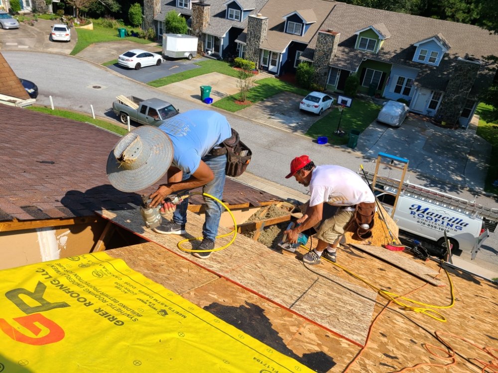 Slide of Mancilla Roofing & Construction