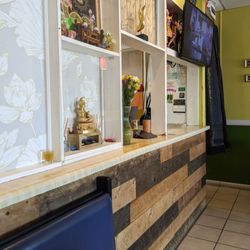 Simply Thai Restaurant - Art deco