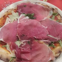 Il Parasole - Pizza jambon de Parme roquette et parmesan