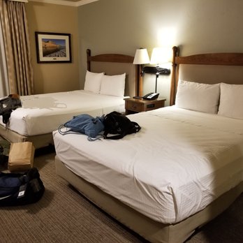 Glorietta Bay Inn - Rooms are very outdated - Hotels Near Me - Coronado, California