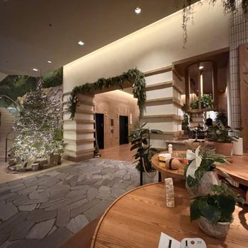 1 Hotel Seattle - Hotels Near Me - Seattle, Washington