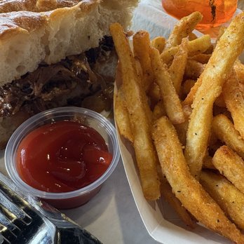 The Modern Brewery - Barbacoa sandwich - Breweries Near Me - Saint Louis, Missouri