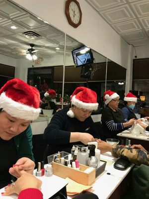 Allure Nail Salon by null