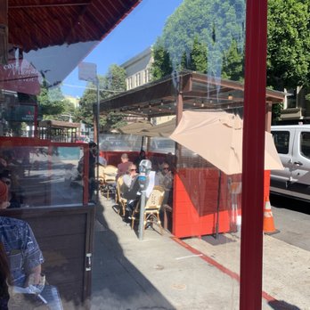 Chez Maman West - Covid seating on the street - French Near Me - San Francisco, California