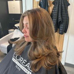 The Hair Lounge