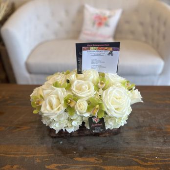 Saddleback Flower Shop - Florists Near Me - Tustin, California