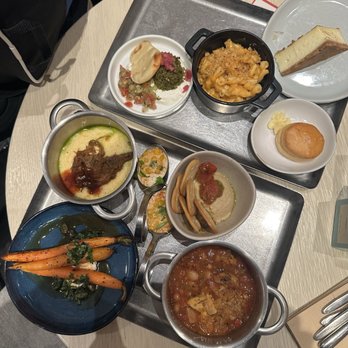 Capital One Lounge - Airport Lounges Near Me - Dallas, Texas
