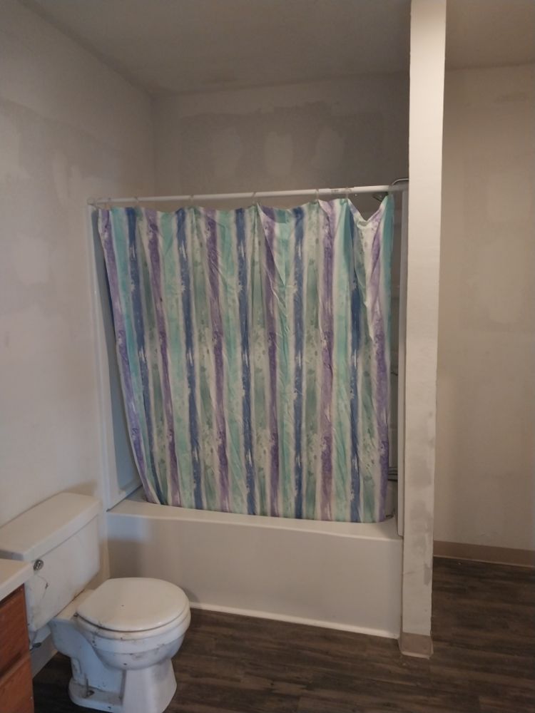 Slide of Moe's Home Maintenance and Repair