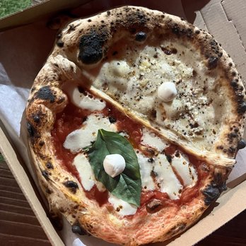 Rossanos - Half Margherita half cacio Pepe - Food Trucks Near Me - Delray Beach, Florida Rossanos - Half Margherita half cacio Pepe - Food Trucks Near Me - Delray Beach, Florida