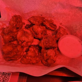 10 BEST TOP-RATED Bars to Watch Ufc near Wrigleyville, Chicago, IL 