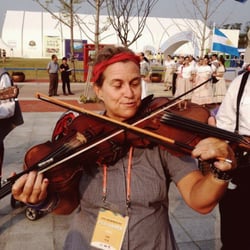 Fiddle Instruction - How can Sharon help make your day?