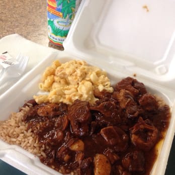 Royal's Restaurants - Oxtail with Mac & cheese and beans & rice. Ohhhh yeahhhhh - Caribbean Near Me - Philadelphia, Pennsylvania Royal's Restaurants - Oxtail with Mac & cheese and beans & rice. Ohhhh yeahhhhh - Caribbean Near Me - Philadelphia, Pennsylvania
