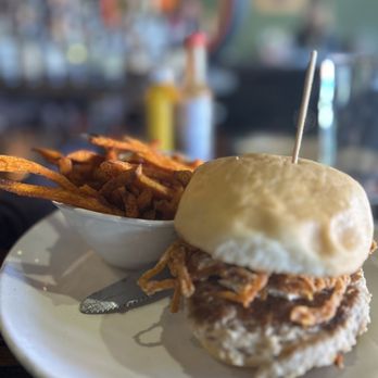 OHSO Distillery - Arizona burger with turkey burger substitute - New American Near Me - Scottsdale, Arizona OHSO Distillery - Arizona burger with turkey burger substitute - New American Near Me - Scottsdale, Arizona