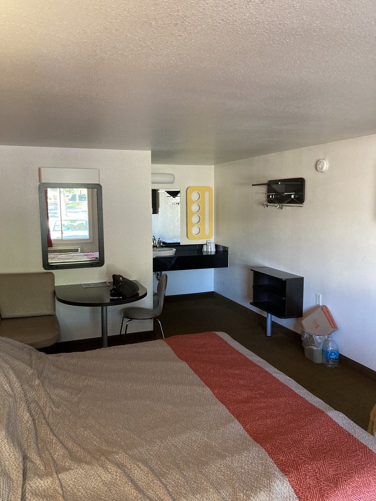 MOTEL 6 Updated October 2024 35 Photos & 37 Reviews 7455 Schultz