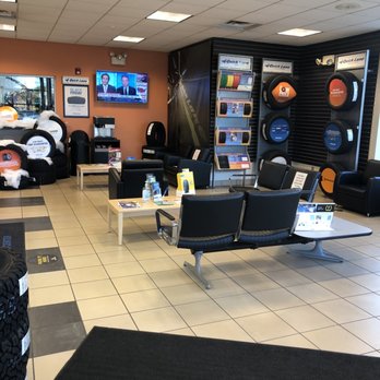 Quick Lane - Lobby - Auto Repair Near Me - Canton, Michigan Quick Lane - Lobby - Auto Repair Near Me - Canton, Michigan