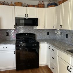 Hampton's Kitchens & Appliances - I love my new kitchen countertops, backsplash and microwave from Hamptons.