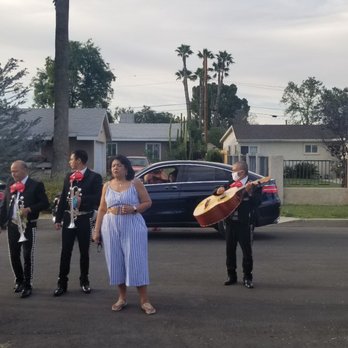 Mariachi Raza Jalisciense - Mariachi and my sister singing her favorite song - Musicians Near Me Mariachi Raza Jalisciense - Mariachi and my sister singing her favorite song - Musicians Near Me