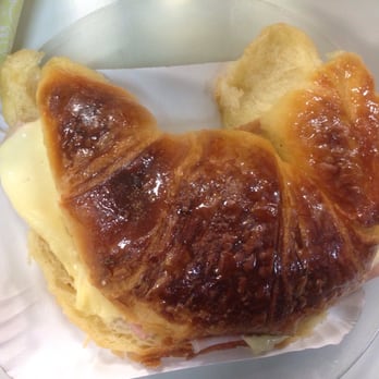 Gamas - Croissant - Bakeries Near Me - Buenos Aires, C Gamas - Croissant - Bakeries Near Me - Buenos Aires, C