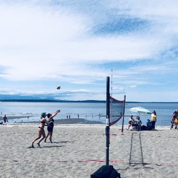 Alki Beach Park - Killing it volley ball - Parks Near Me - Seattle, Washington