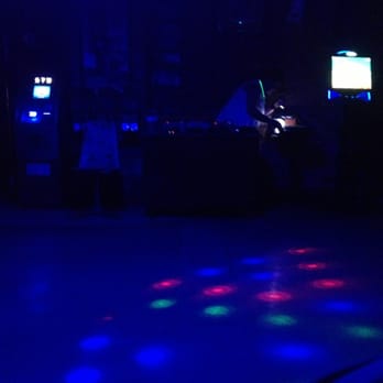 Ginger's Bar - DJ spinnin' it! - Gay Bars Near Me - Brooklyn, New York