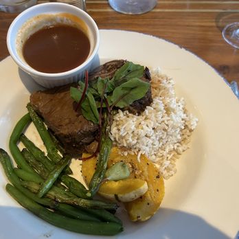 Spoke & Steele - Short ribs rice and veggies - very generous portions - American Near Me - Indianapolis, Indiana Spoke & Steele - Short ribs rice and veggies - very generous portions - American Near Me - Indianapolis, Indiana