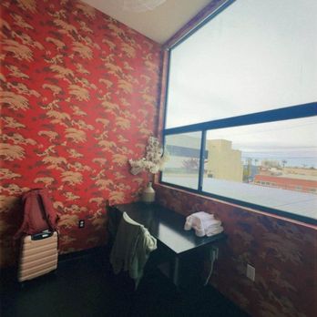 Abpopa Hillcrest - Dining room - Vacation Rentals Near Me - San Diego, California
