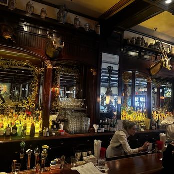 Old Ebbitt Grill - This bar is so playa! - Bars Near Me - Washington, DC, District of Columbia Old Ebbitt Grill - This bar is so playa! - Bars Near Me - Washington, DC, District of Columbia
