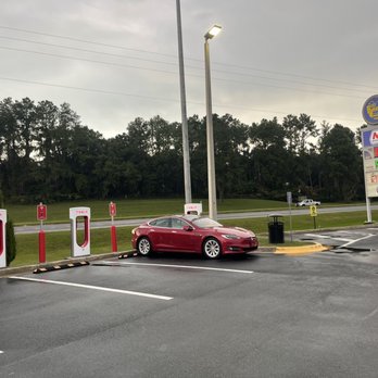 Tesla Supercharching Station - Tesla - EV Charging Stations Near Me - Live Oak, Florida Tesla Supercharching Station - Tesla - EV Charging Stations Near Me - Live Oak, Florida