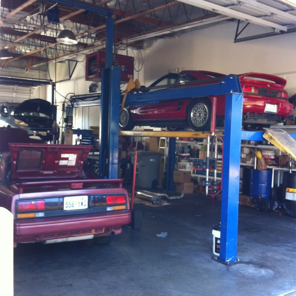 Bothell Toyota Specialists - Two MR2's clean shop. - Auto Repair Near Me - Bothell, Washington Bothell Toyota Specialists - Two MR2's clean shop. - Auto Repair Near Me - Bothell, Washington