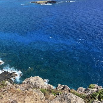 Makapu'u Point Lighthouse Trail - Hiking Near Me - Honolulu, Hawaii