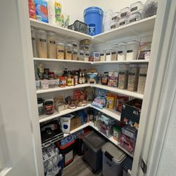Organized for Good - My pantry after Erin's help