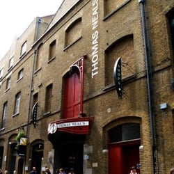 Thomas Neal's Centre