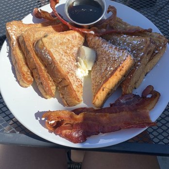 P-Dubs Brew Pub - French Toast with Bacon - Pubs Near Me - Tehachapi, California
