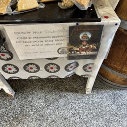 Micocci Antonio - Red cow cheese