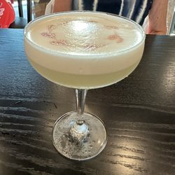 Le Cave Vin & Cuisine - Pisco Sour