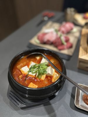 Omiwol K BBQ & Noodles by null