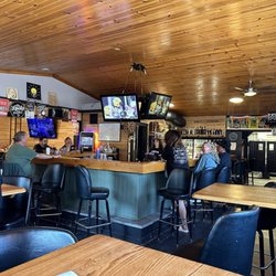 Aztalan Inn Bar & Grill - Bar area